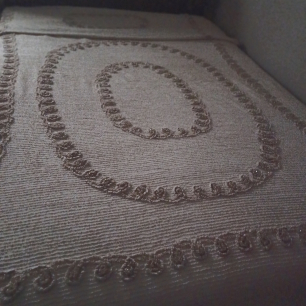 Chenille bedspread full size vintage bedspread 90x100